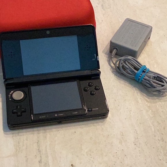 Nintendo 3DS Console & Charger Handheld System Black - Picture 6 of 13